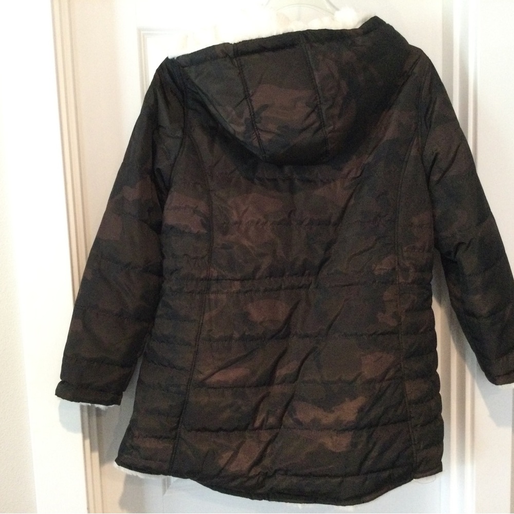 Canada Weathergear Reversible Camo Coat. Size 1X